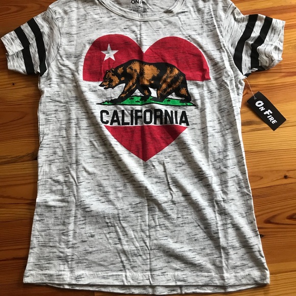 Tshirt, xl but fits more like medium - Picture 1 of 1